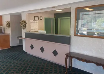 Traveler Inn and Suites hotel thumbnail 5