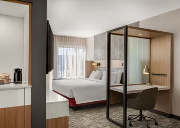 Springhill Suites By Marriott Menomonee Falls hotel thumbnail 6