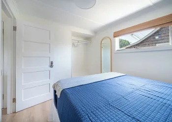 Marina Bay Cottages hotel thumbnail 8
