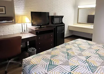 Studio 6 Suites – Wytheville, VA hotel thumbnail 5