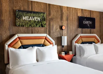 Americana Motor Hotel hotel thumbnail 7