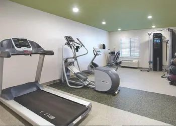 Woodspring Suites Rochester Greece hotel thumbnail 7