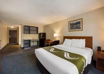 Suburban Studios Canon City hotel thumbnail 5