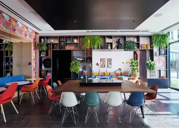 citizenM Menlo Park hotel thumbnail 4