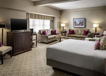 Fairmont Royal York Gold Experience hotel thumbnail 6