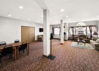 Econo Lodge Inn & Suites Mesquite - Dallas East hotel thumbnail 6