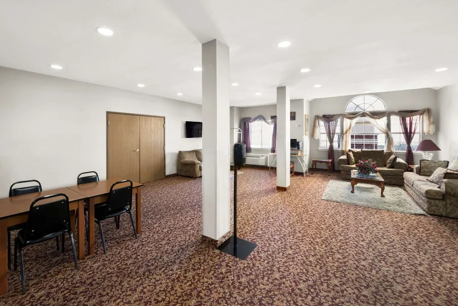 Econo Lodge Inn & Suites Mesquite - Dallas East hotel detail image 6