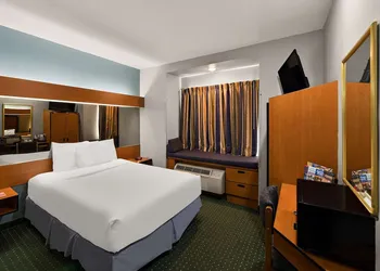 Econo Lodge Inn & Suites Mesquite - Dallas East hotel thumbnail 7