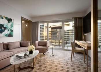 Fairmont Century Plaza Gold Experience hotel thumbnail 6