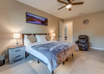 Suite Dreams Guesthouse aka Care Takeover Home hotel thumbnail 3