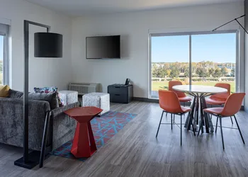 Aloft by Marriott Orlando Lake Nona hotel thumbnail 6