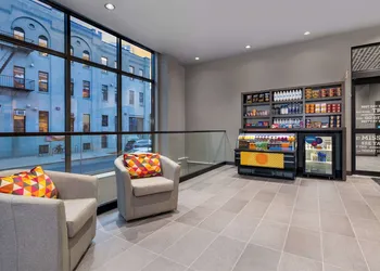 Tru By Hilton Brooklyn hotel thumbnail 5
