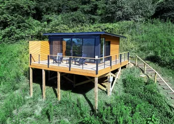 The Glamping Collective hotel thumbnail 3