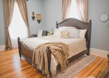 Boonville Luxury Lodging hotel thumbnail 2