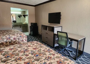 Executive Inn hotel thumbnail 2