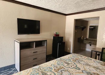 Executive Inn hotel thumbnail 4