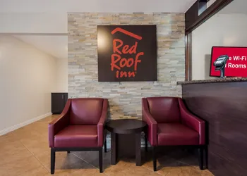 Red Roof Inn Madisonville hotel thumbnail 3