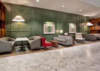 DoubleTree by Hilton Lansing hotel thumbnail 2