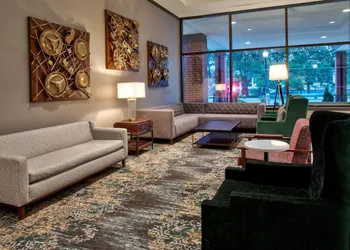 DoubleTree by Hilton Lansing hotel thumbnail 7