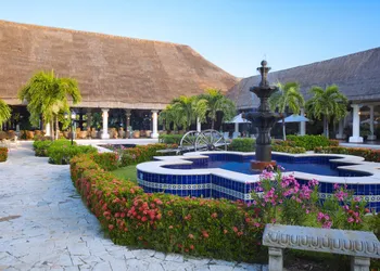 Grand Palladium Colonial Resort & Spa All Inclusive hotel thumbnail 2