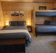 Lil Bigfoot Chalet 2 Bedroom Home by NW Comfy Cabins by RedAwning hotel detail image 5
