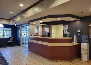 Starkville Inn & Suites hotel thumbnail 2