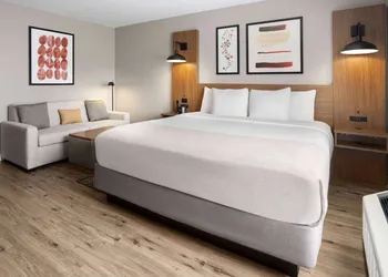 Hawthorn Extended Stay by Wyndham Williston/Burlington hotel thumbnail 6