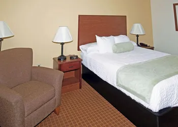 Park View Inn & Suites Hoisington hotel thumbnail 6