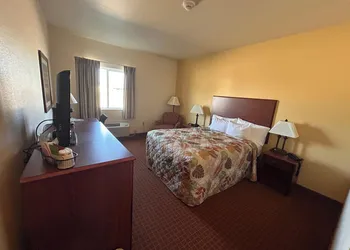 Park View Inn & Suites Hoisington hotel thumbnail 7