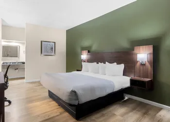 Quality Inn Port Wentworth Savannah North hotel thumbnail 5
