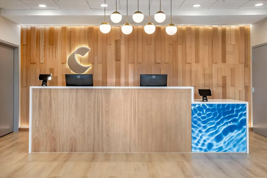 Comfort Inn & Suites Newark Liberty International Airport hotel detail image 2