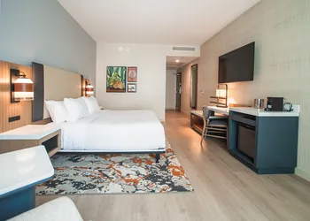 Cambria Hotel Austin Downtown hotel thumbnail 6