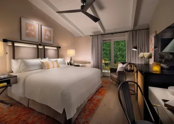 The Cottages Hotel hotel thumbnail 4