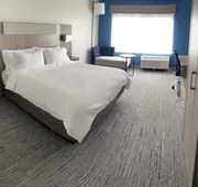 Holiday Inn Express & Suites Muskegon - Grand Haven by IHG hotel detail image 5