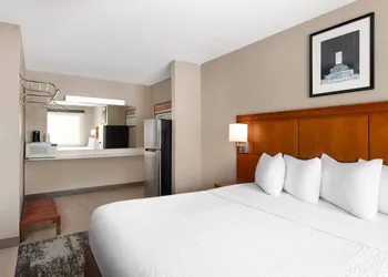 Travelodge by Wyndham Parker hotel thumbnail 4