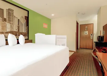 Super Rest Inn hotel thumbnail 6