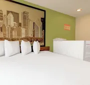 Super Rest Inn hotel detail image 7
