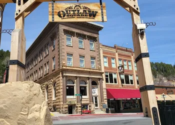 The Bank Hotel - Deadwood hotel thumbnail 3