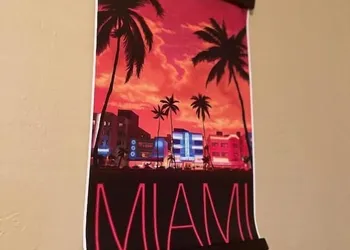 Miami Vibes Hostel-Like Shared Room hotel thumbnail 8