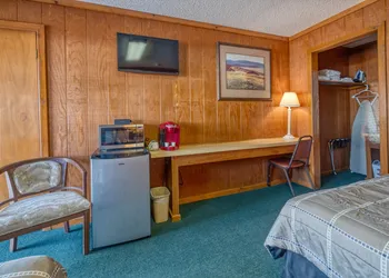 Sabinal Inn hotel thumbnail 4