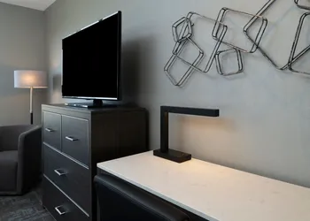 Fairfield Inn & Suites by Marriott Framingham hotel thumbnail 7