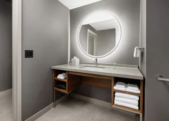 Courtyard By Marriott New Castle hotel thumbnail 8