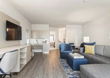 EVEN Hotel Austin Uptown near the Domain by IHG hotel thumbnail 4