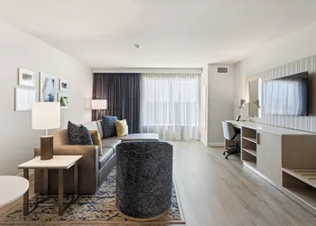 EVEN Hotel Austin Uptown near the Domain by IHG hotel thumbnail 7