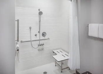 avid hotel North Platte by IHG hotel thumbnail 8