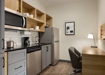 Candlewood Suites Collingwood by IHG hotel thumbnail 6