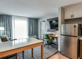 Staybridge Suites Dallas Market Ctr Love Field by IHG hotel thumbnail 5
