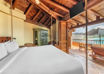 Hilton Grand Vacations Club Zihuatanejo hotel thumbnail 6