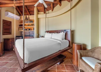 Hilton Grand Vacations Club Zihuatanejo hotel thumbnail 7