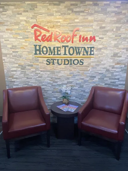 HomeTowne Studios by Red Roof Prattville hotel detail image 2